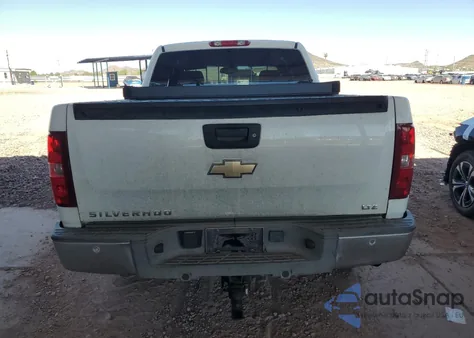 2008 Chevrolet Silverado K1500 z USA, uszkodzony, nr VIN 1GCEK19J48Z196792